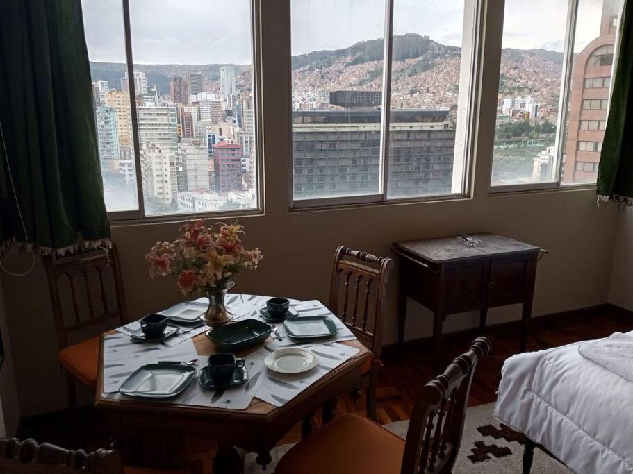 Big And Fully Equipped Classical Retreat Apartamento